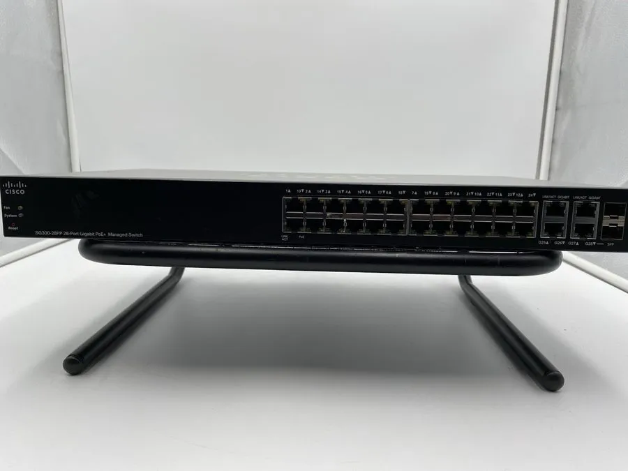 Коммутатор Cisco SG300-28PP 28-Port Gigabit PoE Managed Network Switch