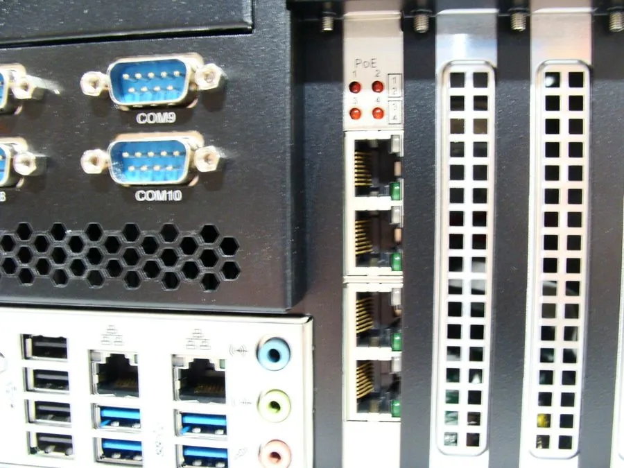 Промышленный компьютер ADVANTECH IPC-5120 industrial computer