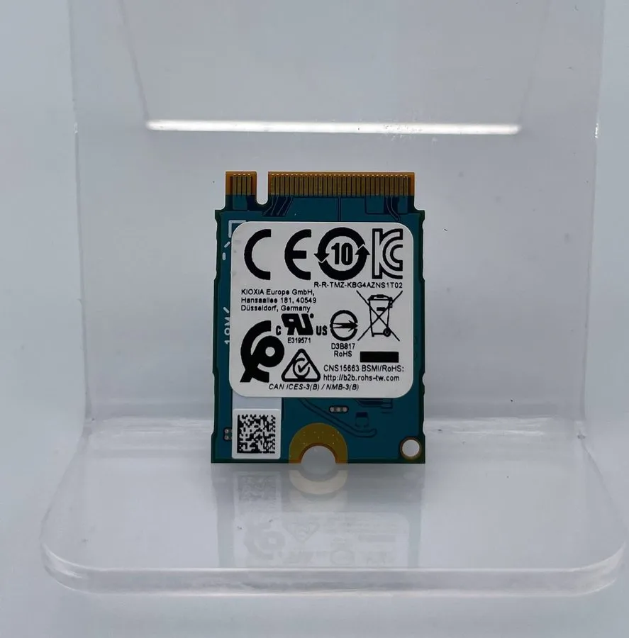 SSD-накопитель KIOXIA KBG40ZNS256G 256GB NVMe M.2 2230 Internal SSD TRIM SMART