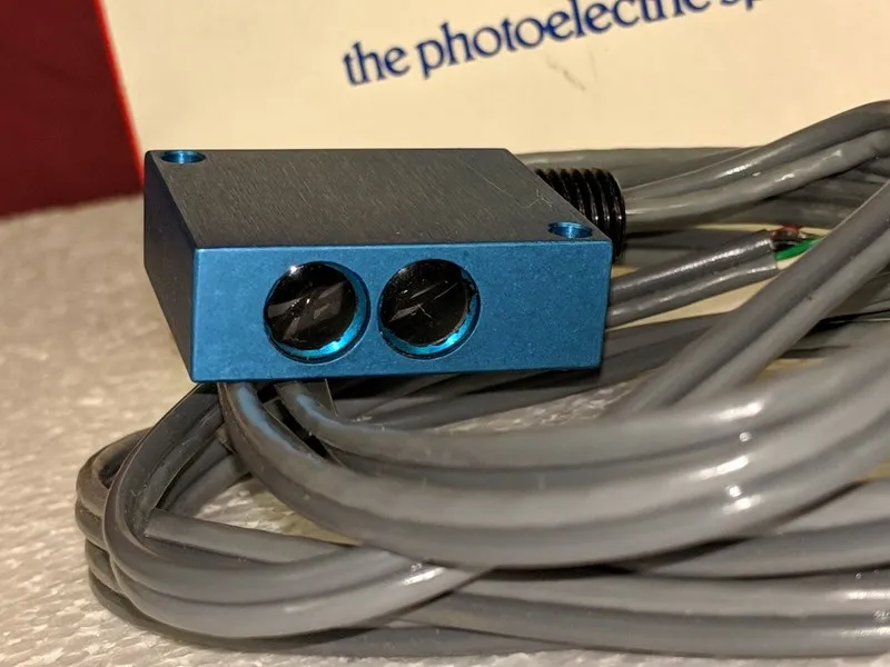 Фотоэлектрический датчик Banner Remote Sensor SP300L Photoelectric
