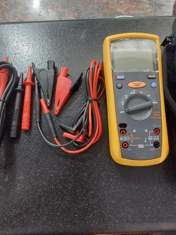 Мультиметр Fluke 1577 Insulation Tester / Multimeter