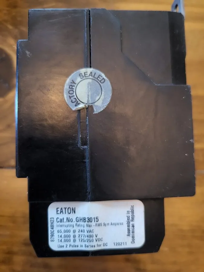 Автоматический выключатель Eaton/Cutler Hammer GHB3015 15 Amp 3 Pole 277/480V Ci