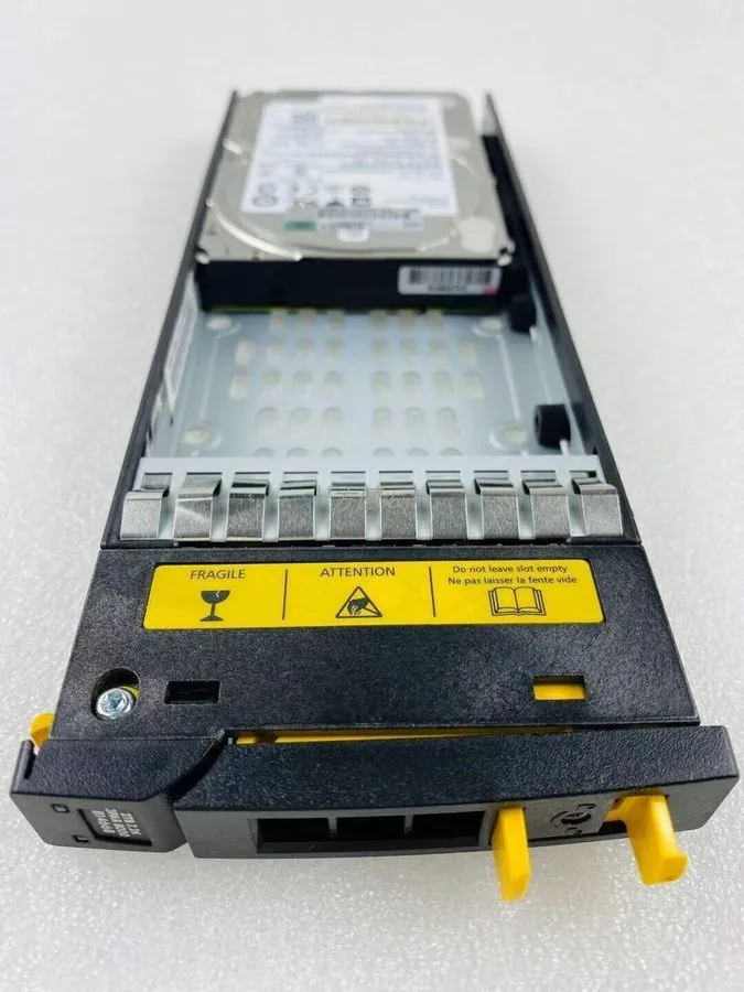 Сервер HPE 2TB 814668-001 M0S92B 3PAR 8000 7.2K RPM SAS 6Gb 3.5" SERVER HDD Hard