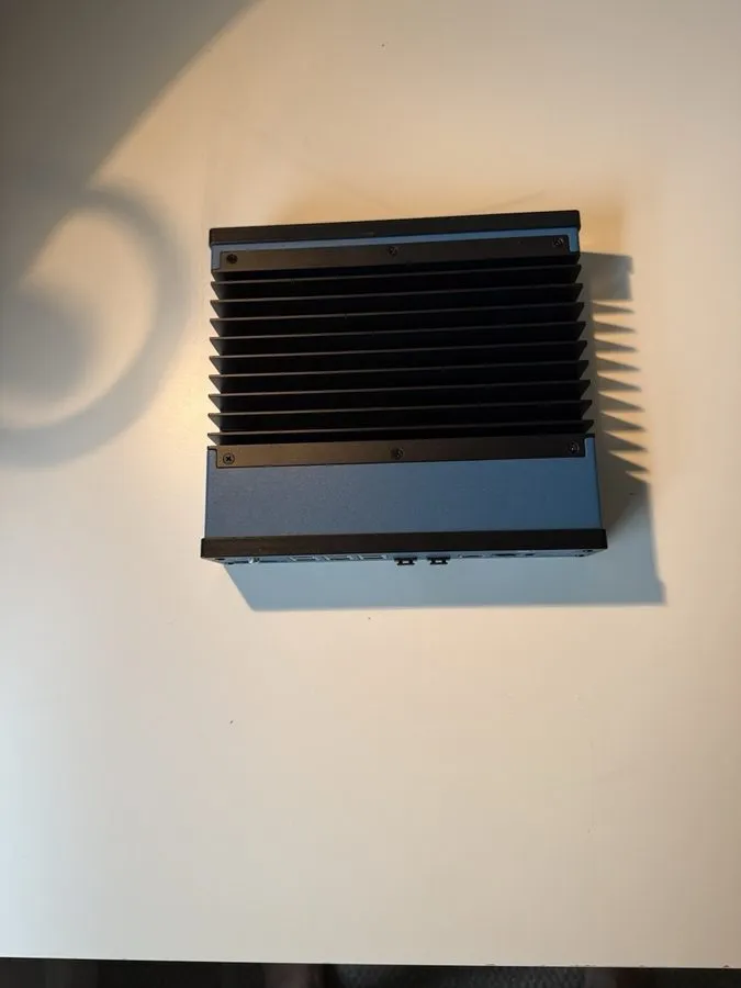 Межсетевой экран Palo Alto PA-220R Rugged Firewall NGFW — фото лота 1