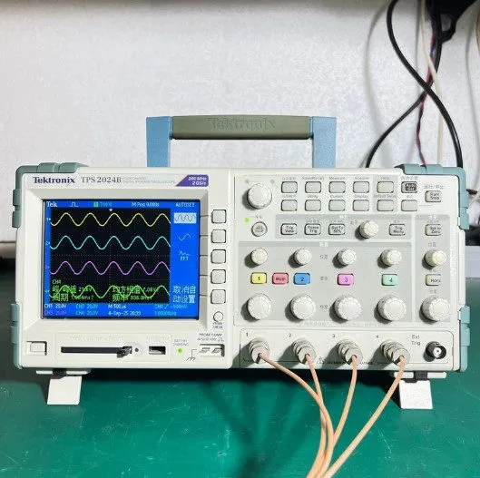 Осциллограф TPS2024B