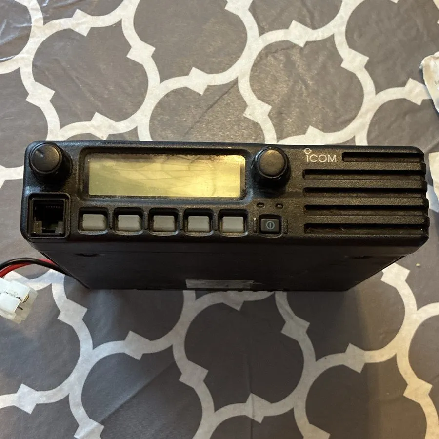 Радиостанция Icom IC-F1721 VHF 136-174MHz 50 Watt Radio ( ) — фото лота 1