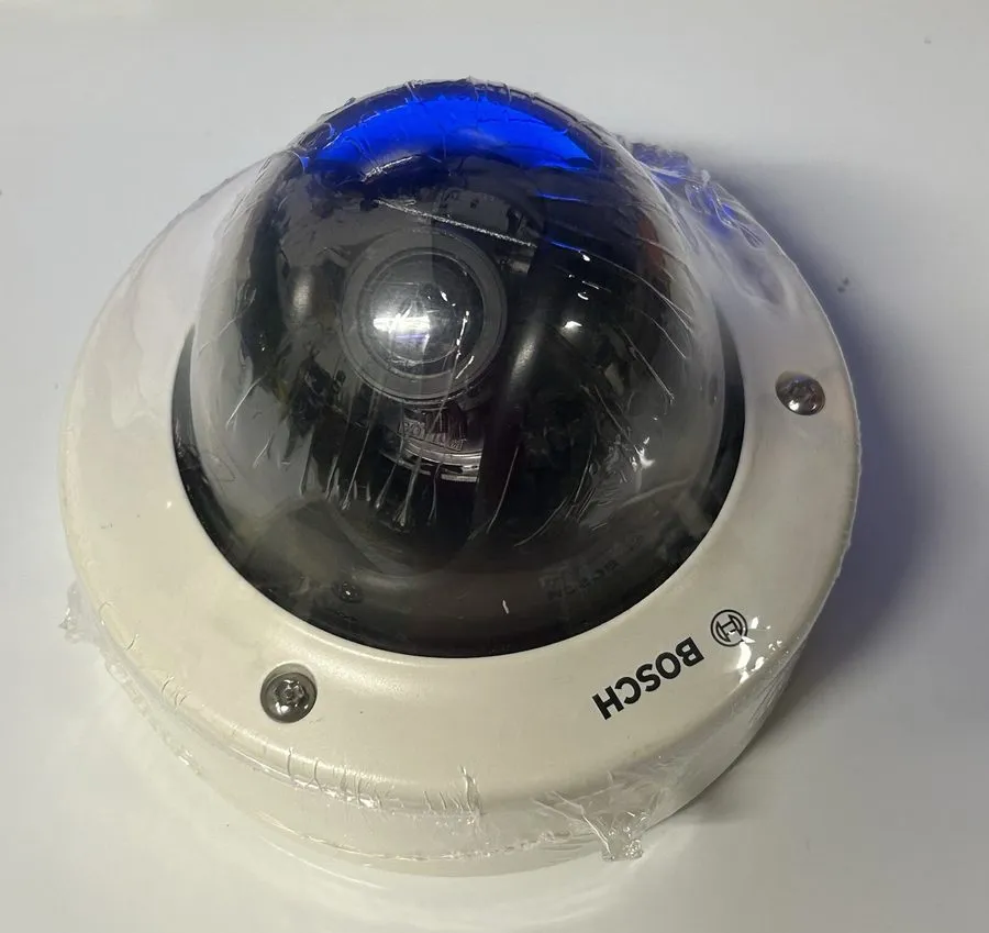 Камера Refurfished Bosch VDN-495V03-20 DN Security Color Camera with Surface Mou