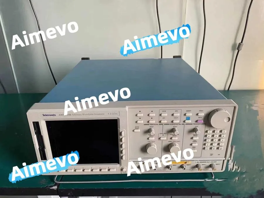 Генератор сигналов Tektronix AWG710B 2.1GHZ/4.2GS/s Arbitrary Waveform Generator