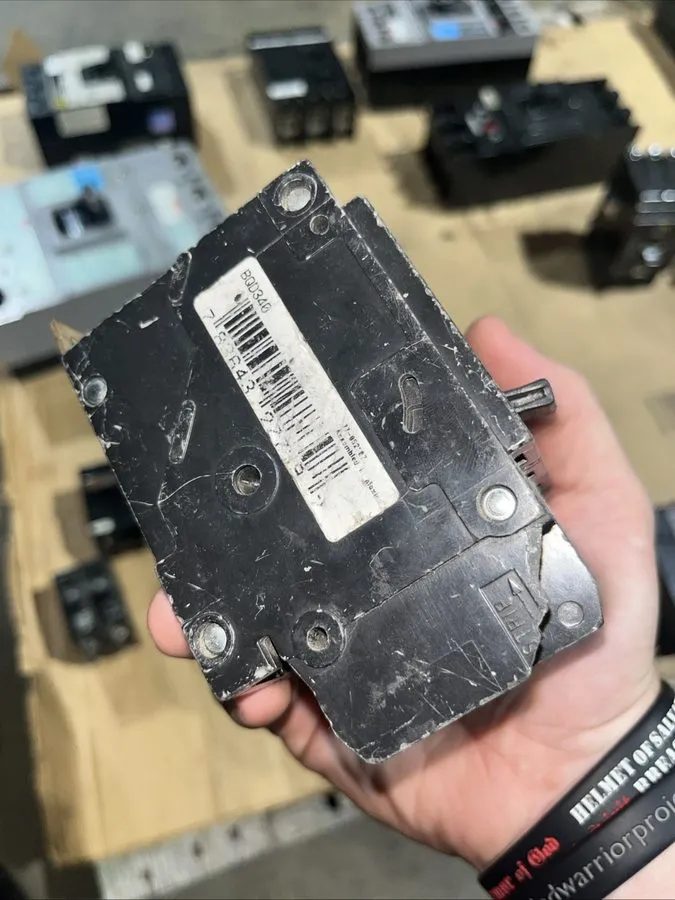Автоматический выключатель Siemens BQD340 3 Pole 40Amp, 480V Circuit Breaker Bla