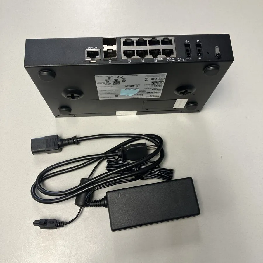Межсетевой экран SonicWall TZ670 Network Security/Firewall Appliance — фото лота 2