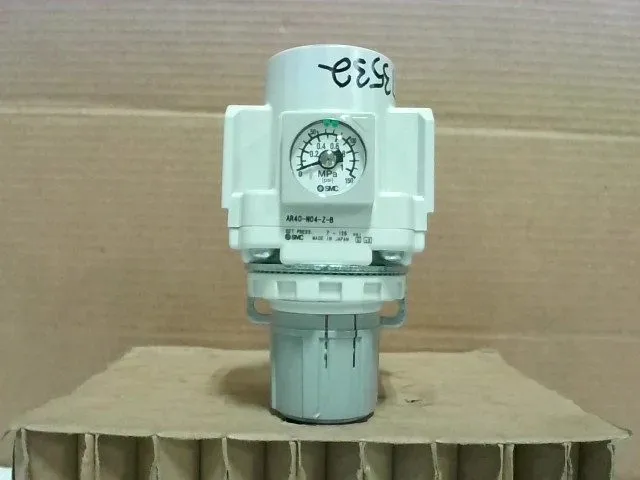 Трубопроводная арматура SMC AR40-N04-Z-B Air Pressure Regulator 7-125psi 1/2" NP