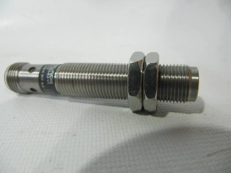 Датчик приближения PEPPERL+FUCHS INDUCTIVE PROXIMITY SENSOR NMB5-12GM65-E2-V1