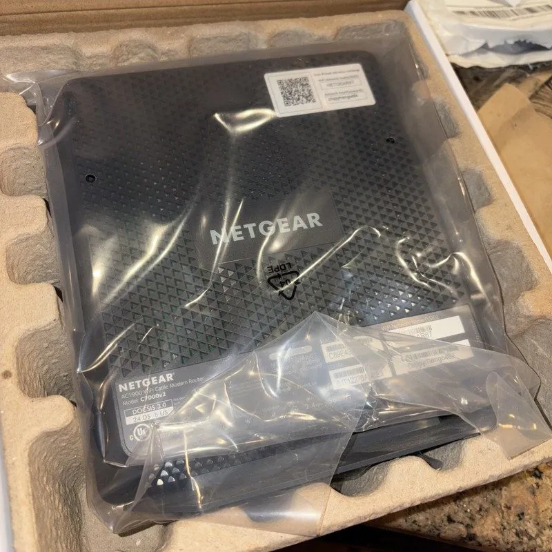 Маршрутизатор NETGEAR Nighthawk AC1900 4 Wireless-Wi-Fi 802.11ac Router C7000-10