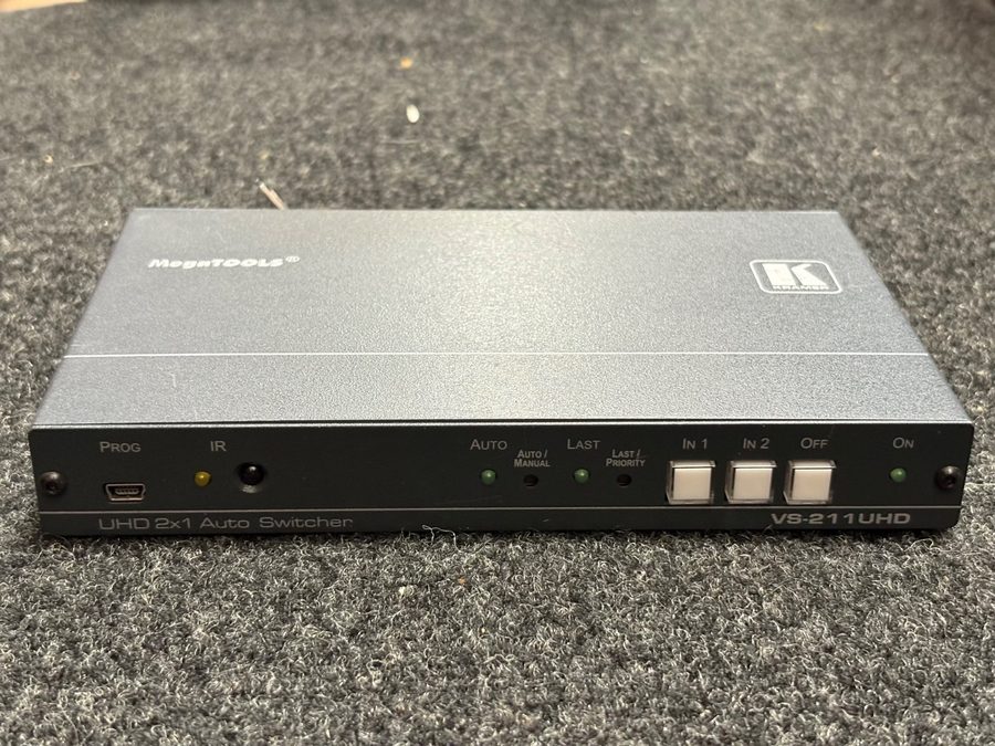 Видеокоммутатор Kramer VS-211UHD HDMI 2x1 Auto Switcher