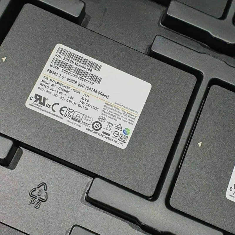 SSD-накопитель Samsung PM863 960GB SSD Drive 2.5" SATA MZ-7LM9600 Low Usage