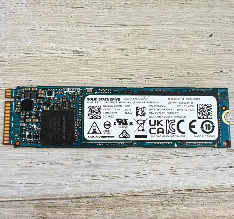 SSD-накопитель KIOXIA 256GB SSD M.2 2280 NVMe PCIe KXG6AZNV256G XG6