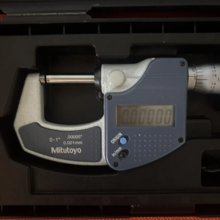 Микрометр Mitutoyo 293-340-30 Digital Micrometer Coolant Proof IP65 0-1" 0.00005