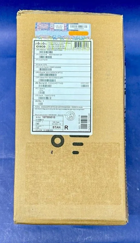Коммутатор Cisco WS-C3560CX-8PT-S 8-Port Gigabit PoE Switch, 1 Year