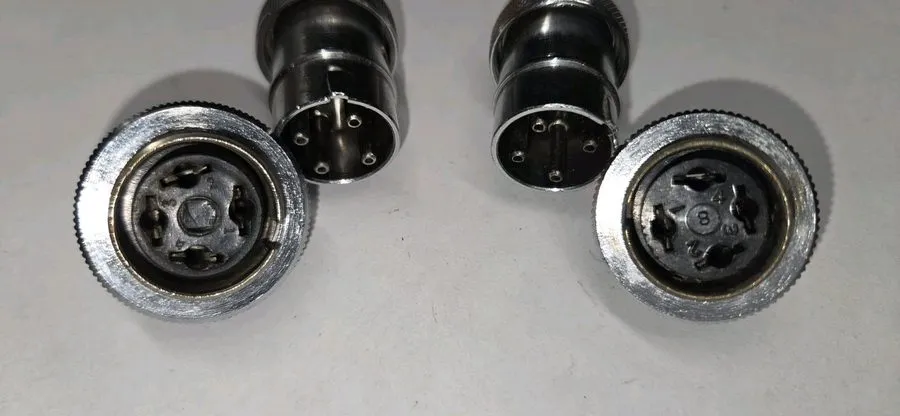 Разъём AMPHENOL 91-MC4M 4 PIN 3/8" MICROPHONE PLUG ELECTROVOICE 664 SHURE 545