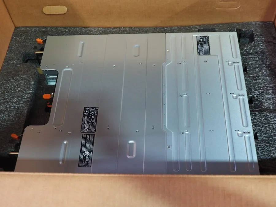 Дисковая полка Dell PowerVault MD1400 Dual 12G SAS 4-Port 144TB HDD DAS Storage