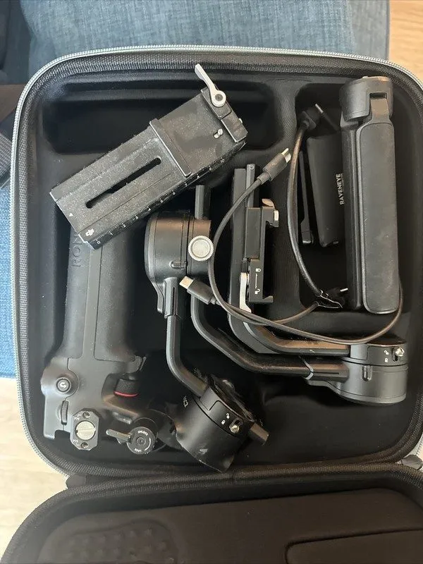 Фотокамера DJI Ronin SC2 Gimbal Stabilizer Pro Combo