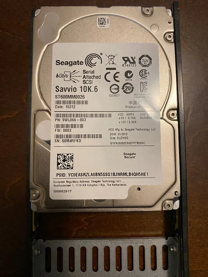 Жёсткий диск Seagate Savvio 10K.6 600GB ST600MM0026 9WL066-003 2,5" 10K 6G SAS H — фото лота 1