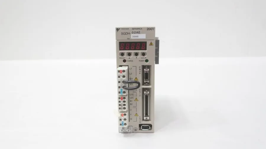 Сервопривод Yaskawa KCC-REM-Yec-SGDH02AE1-004 200V Servopack SGDH-02AE