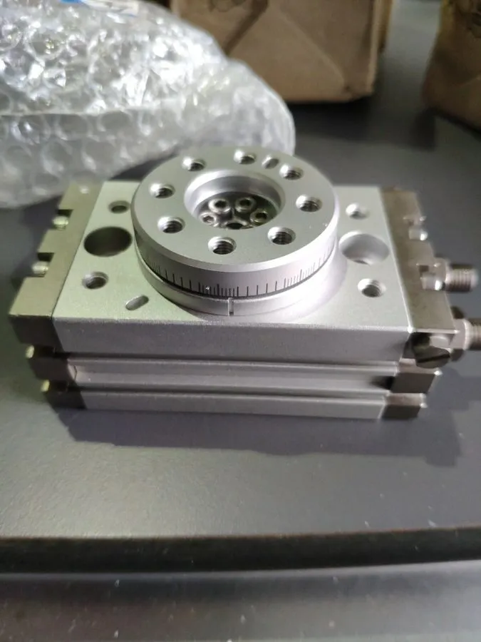 Поворотный стол SMC MSQB10A Pneumatic Rotary Table Cylinder Pinion Style