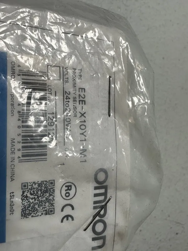 Датчик приближения Omron Proximity Sensor E2E-X10Y1-M1