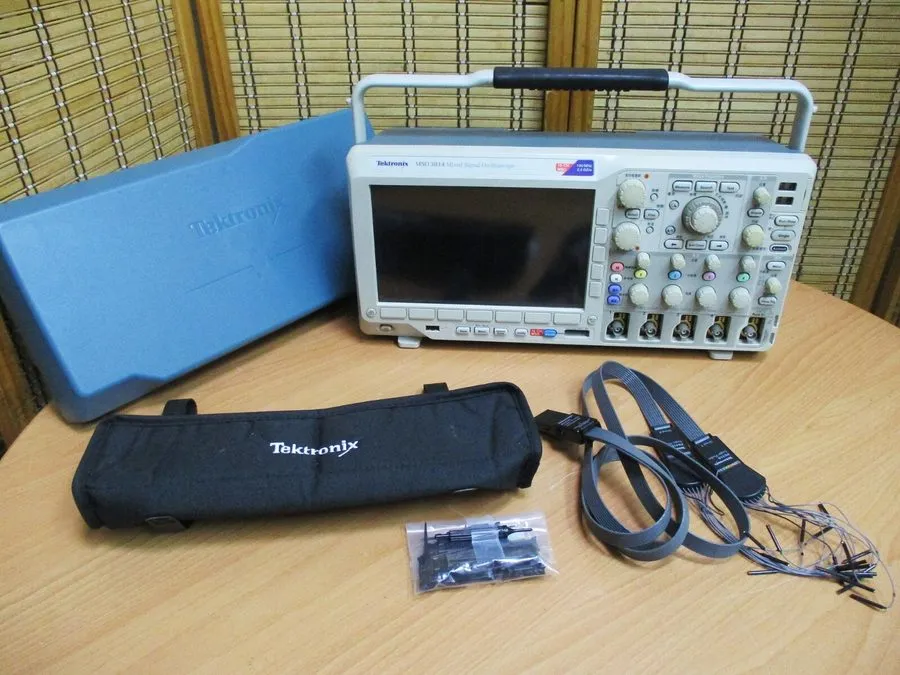 Осциллограф Tektronix MSO3014 Mixed Signal Oscilloscope 100MHz, 2.5GS/s 4 channe