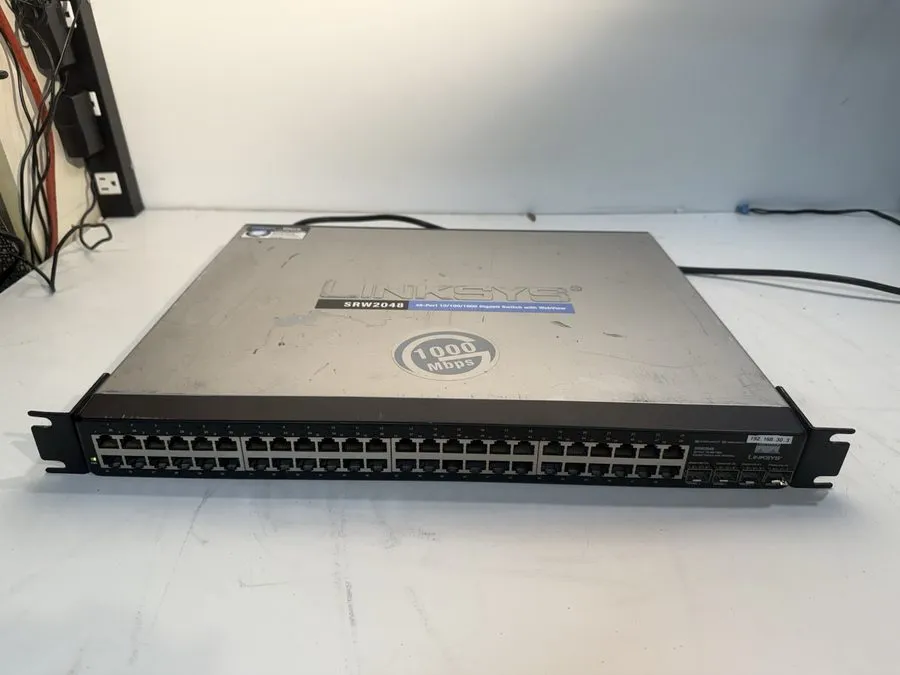 Коммутатор Cisco SRW2048 Gigabit Small Business Managed Switch 48 Ports Rackmoun
