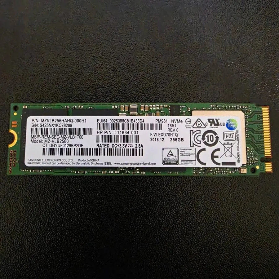 SSD-накопитель Samsung PM981 256GB MZ-VLB2560 M.2 2280 NVMe Solid State Drive SS — фото лота 1