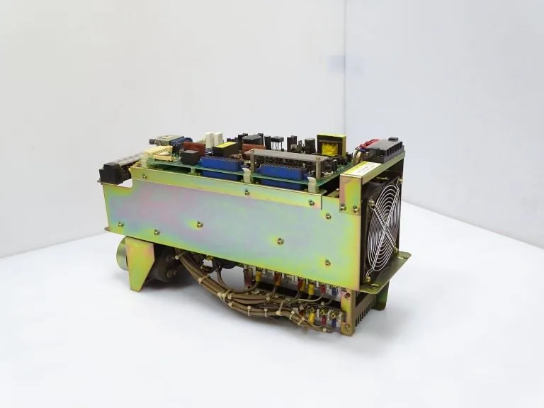 Сервоусилитель FANUC A06B-6057-H403 AC Gigital Servo Drive