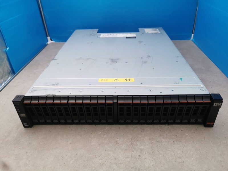 Дисковая полка IBM 00AR028