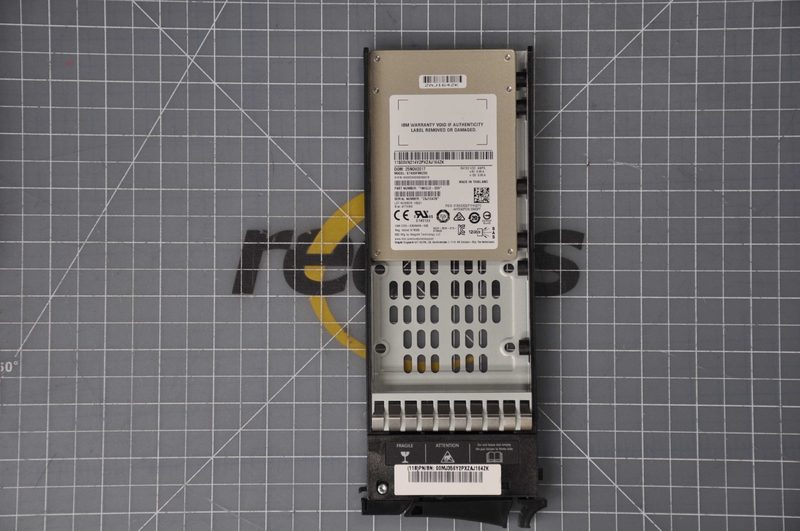SSD-накопитель IBM 00Y2446