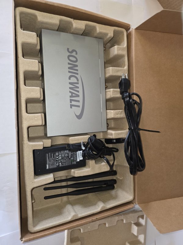 Межсетевой экран SonicWall 01-SSC-4977