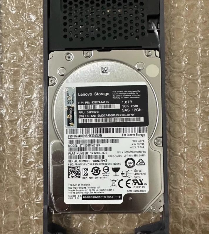Жёсткий диск Lenovo 01PG636/635