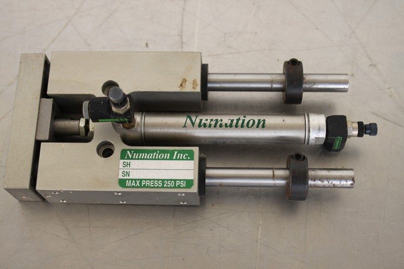 Пневмоцилиндр Numatics 05602LB23CS