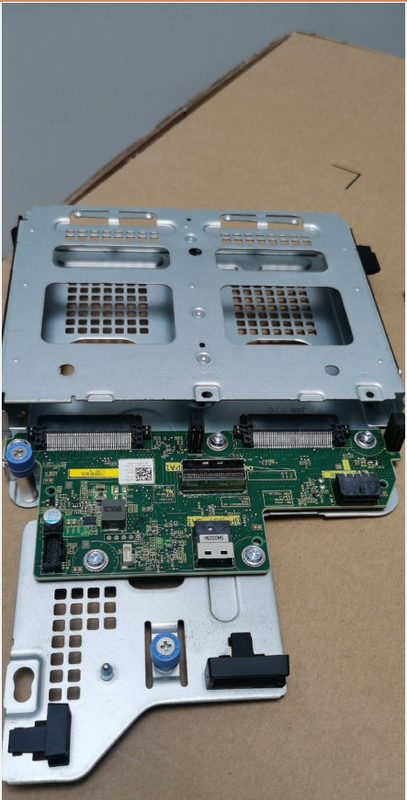 SSD-накопитель Dell 05G5W7
