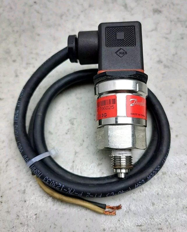 Датчик давления Danfoss 060G1103