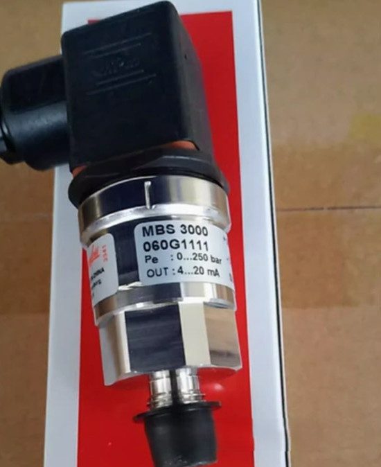 Датчик давления Danfoss 060G1111