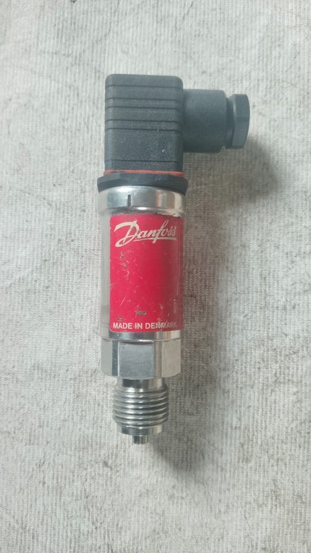 Датчик давления Danfoss 060G3126