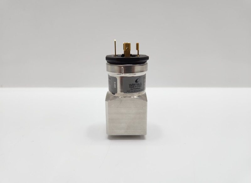 Датчик давления Danfoss 060G6011