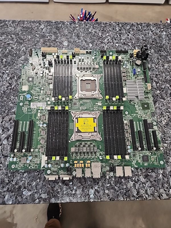 Сервер Dell 0658N7