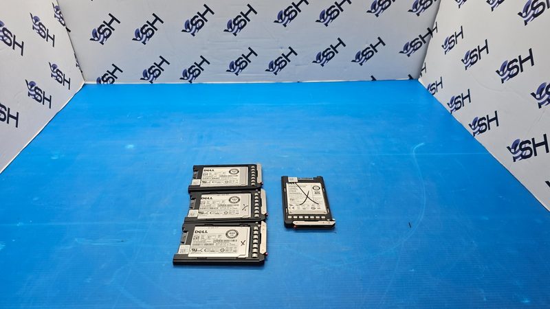 SSD-накопитель Dell 073K84