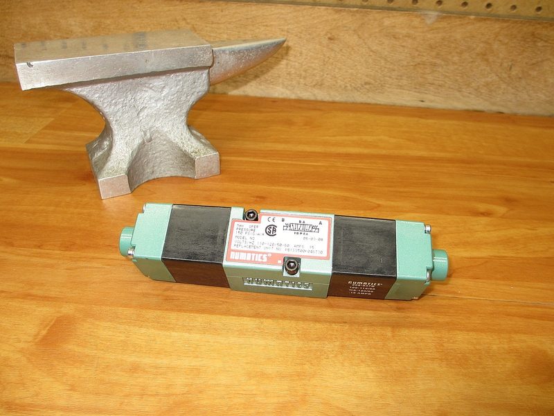 Пневмоклапан Numatics 081SS500K046T30