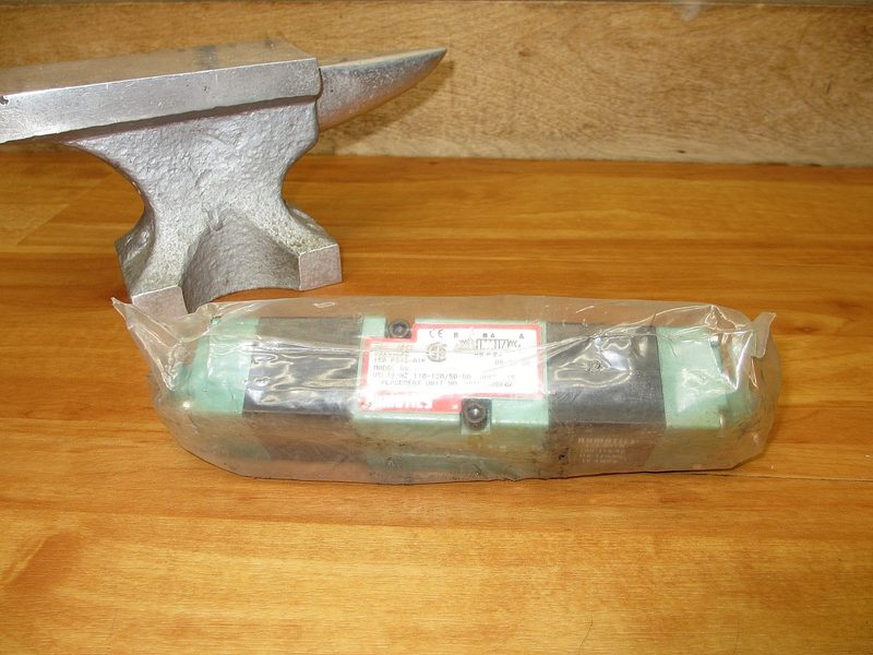 Электромагнитный клапан Numatics 081SS600K046T30