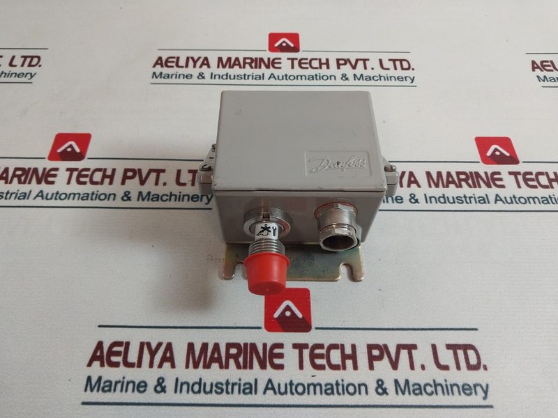 Датчик давления Danfoss 084G2110