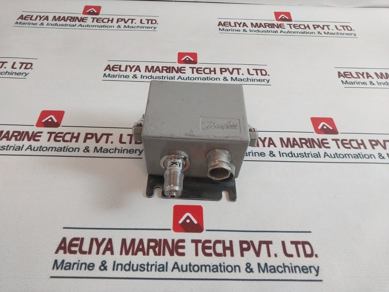 Датчик давления Danfoss 084G2157