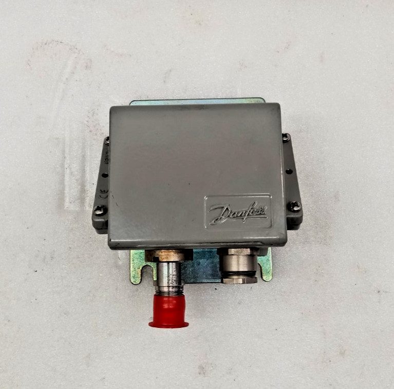 Датчик давления Danfoss 084G2179